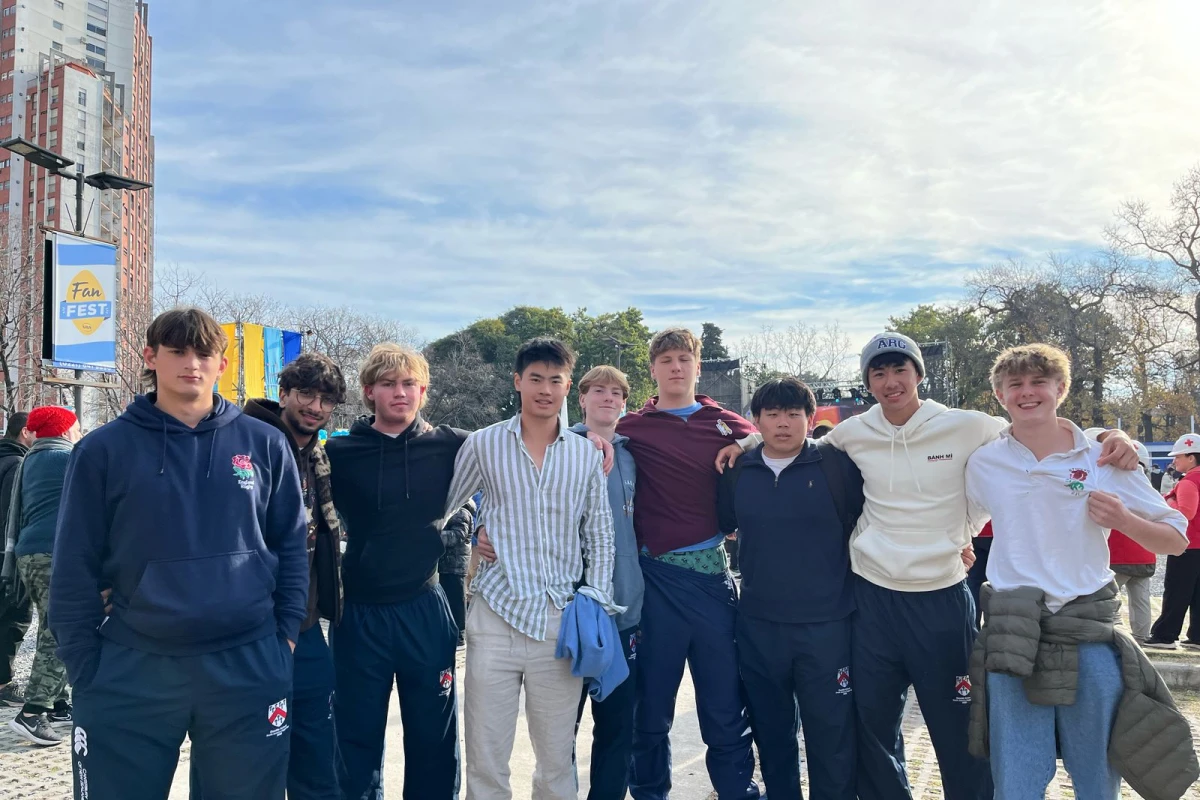 Los alumnos de Oundle School, reconocida por su tradición deportiva, hicieron una escala en Argentina
