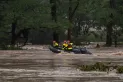 Trágicas inundaciones en Texas: hay al menos 24 muertos y 20 nenas de un campamento desaparecidas