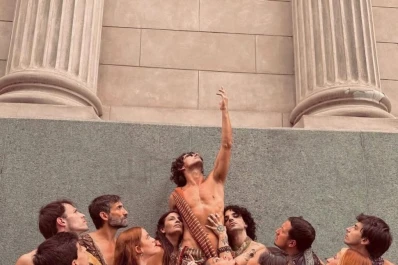 Vuelve “Calígula”, un cruel retrato del poder absoluto