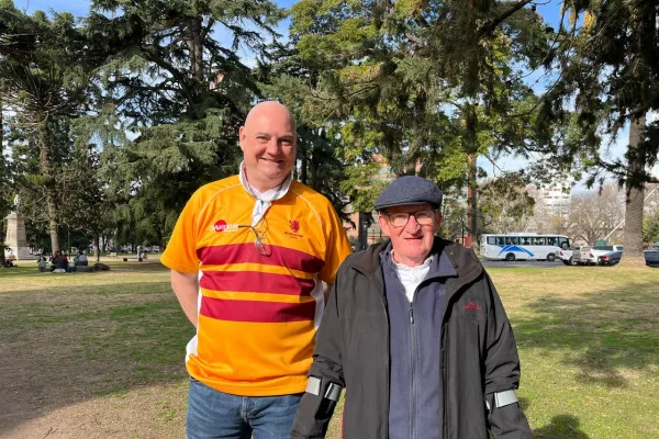 Amigos de toda la vida viajan por Argentina siguiendo el rugby: “Viajamos por el mundo siguiendo el deporte”