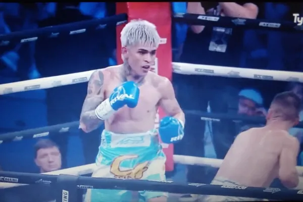 C4 se descuidó y perdió su invicto de 22 peleas en Rusia