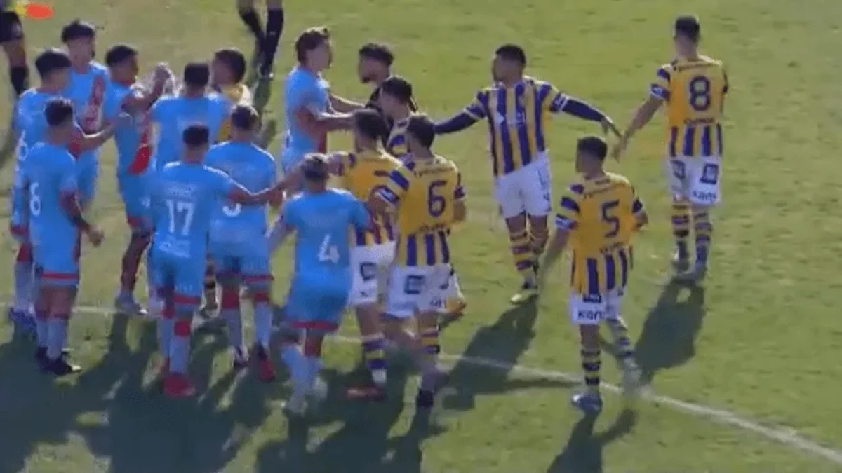 Atlanta goleó a Arsenal y continúa como líder en la Primera Nacional