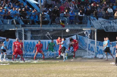 El clásico de Aguilares terminó sin goles y Jorge Newbery sigue como único líder