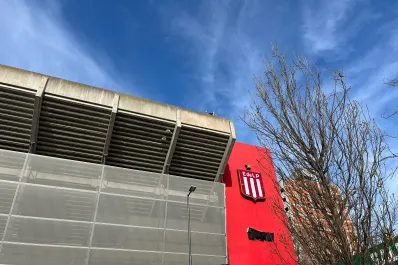 “No podés crecer en lo que no es tuyo”: la decisión que separó a Estudiantes de La Plata del estadio para todos