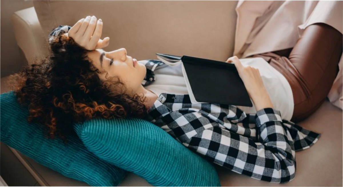 ¿Por qué es más fácil quedarse dormido en el sillón?