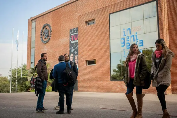 Empleados públicos y sus familiares podrán acceder a carreras virtuales con 60% de descuento