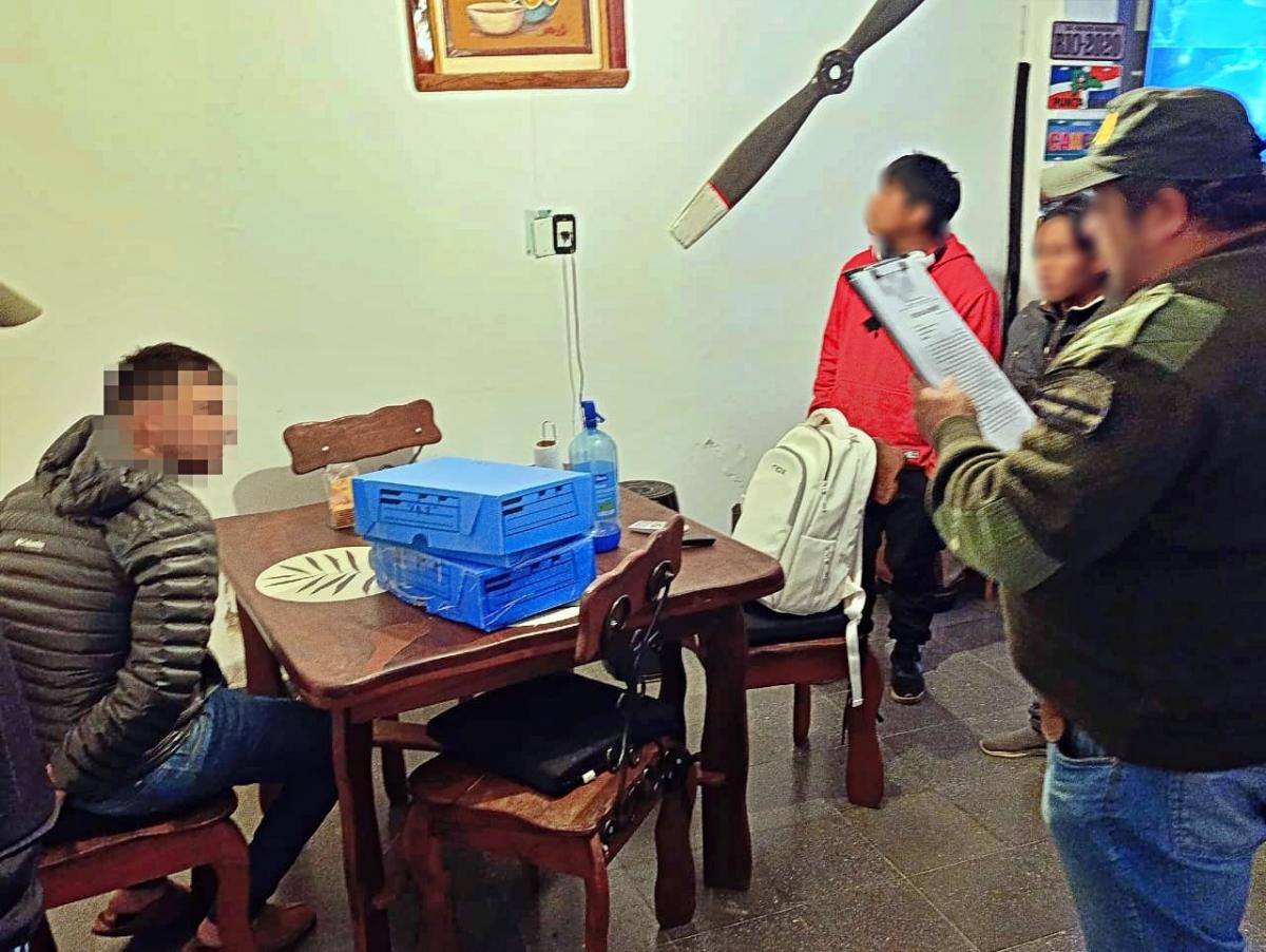 Utilizaban una manguera subterránea para contrabandear aceite de soja desde Argentina hacia Bolivia