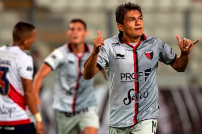 El emotivo video con el que Colón de Santa Fe presentó al Pulga Rodríguez