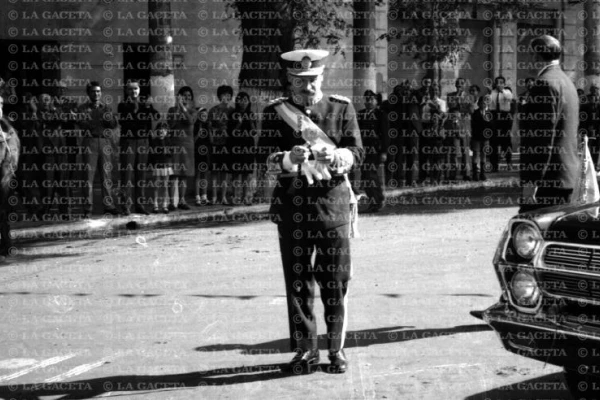 Recuerdos fotográficos: 1966: Onganía se saca los guantes en Tucumán