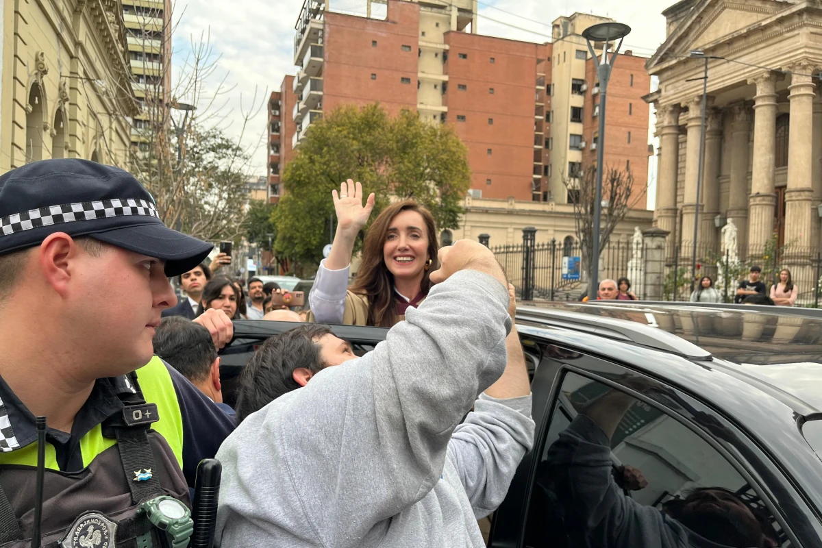 EN TUCUMÁN. Villarruel saludó a los vecinos y turistas. LA GACETA/FOTO DE BÁRBARA NIEVA