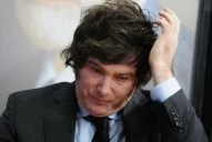 Milei espera el plazo máximo para vetar las leyes, mientras negocia apoyos de los gobernadores