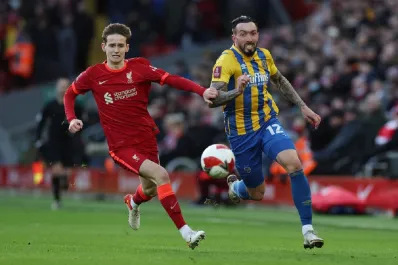 Se suspendió a un futbolista en Inglaterra por realizar más de seis mil apuestas deportivas