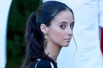 Victoria Federica disfruta de unas vacaciones de lujo en Ibiza a bordo de un yate de 8,5 millones… y sin su novio