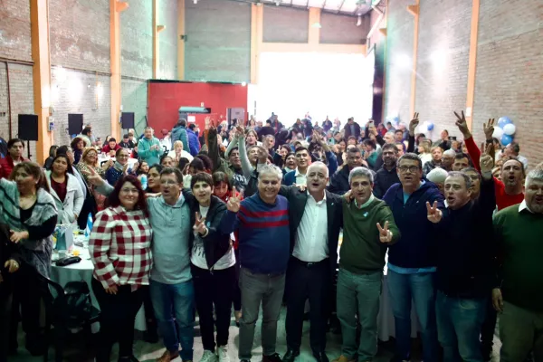 En paralelo al reencuentro de Jaldo y Manzur, los disidentes del PJ siguieron su campaña