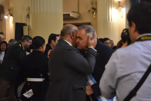 Tedeum en Tucumán: el saludo entre Jaldo y Manzur que acaparó todas las miradas en plena interna peronista