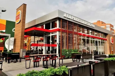 Burger King ofrece 300 empleos en toda España: sin experiencia ni estudios previos