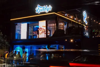 El cuarto rugido de Ruddy’s: la hamburguesería tucumana abrió su nuevo local en Barrio Sur con una apuesta a la calidad, el sabor y el orgullo local
