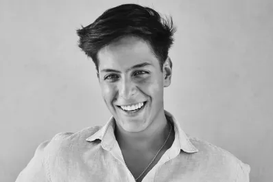 ¿Qué es de la vida de Máximo, el hijo de Carlos Menem y Cecilia Bolocco?