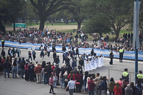 Tucumán celebró el 9 de Julio con un multitudinario desfile