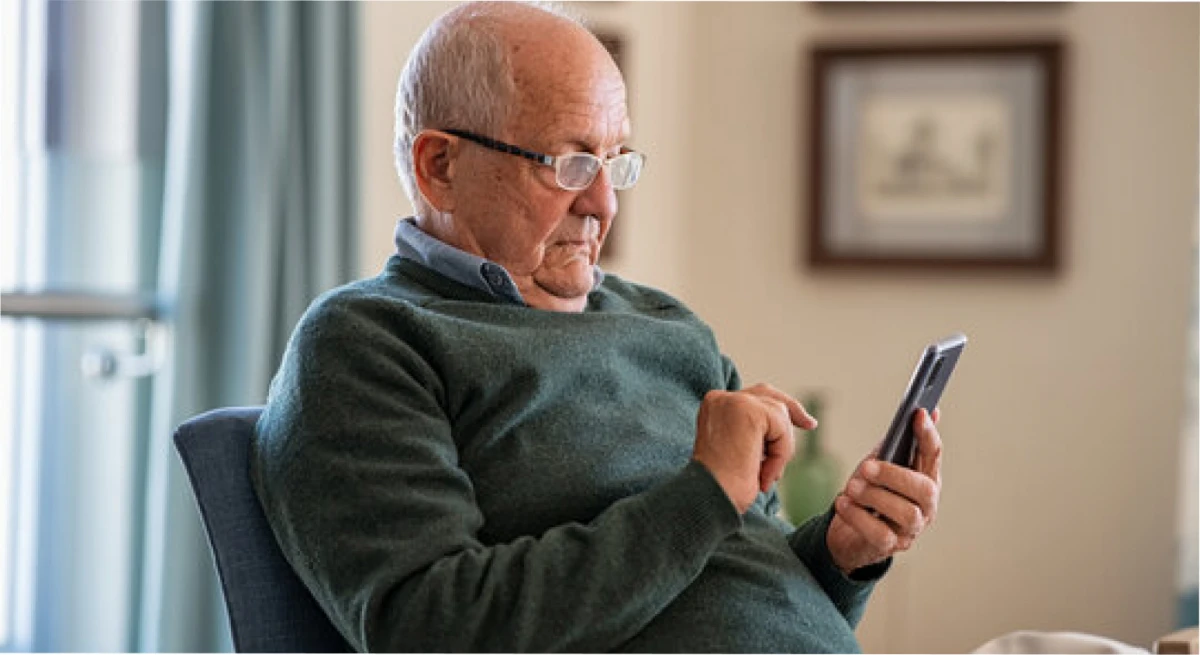 Estos son los mejores celulares para adultos mayores. 