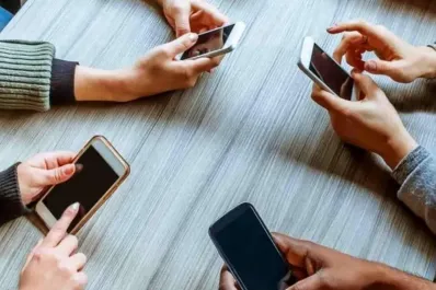 Cómo usar menos el celular: herramientas, ajustes y apps para recuperar el control de tu tiempo