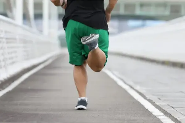 ¿Debería comer antes o después de entrenar?: esto dice la ciencia