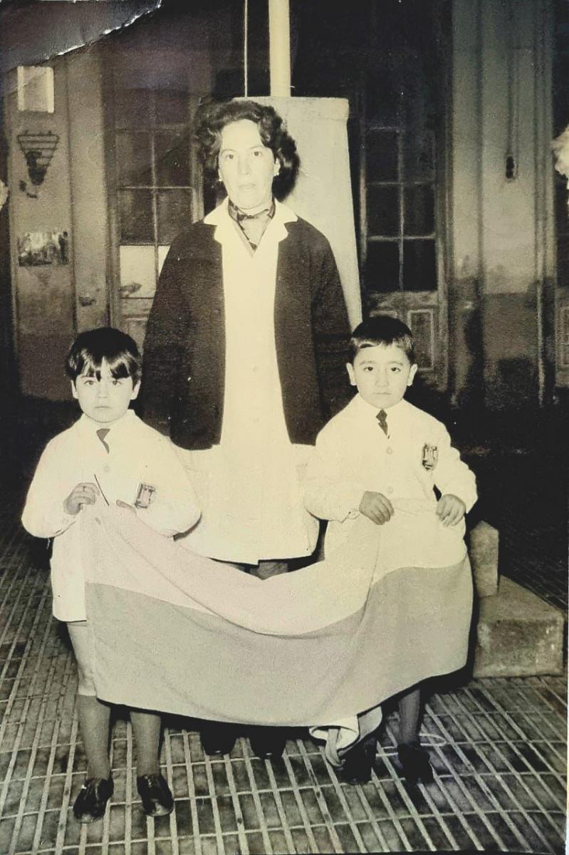 AÑOS. Lencina junto con la señorita Ivonne Rodríguez Anido en 1969.