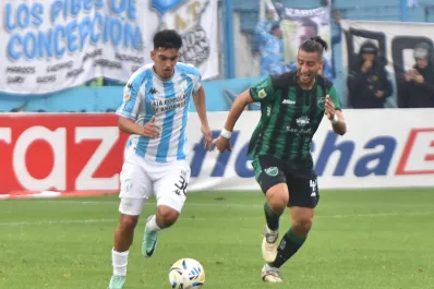 Atlético tuvo sangre fría en el final y logró tres puntos de carácter que le dan impulso en el arranque del Clausura