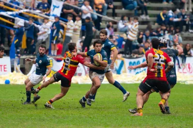 Cachorro lo alentó desde la tribuna y Lawn Tennis lo honró con la clasificación a otra final