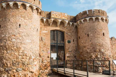 El castillo de las 300 torres: la majestuosa fortaleza árabe escondida en Castellón