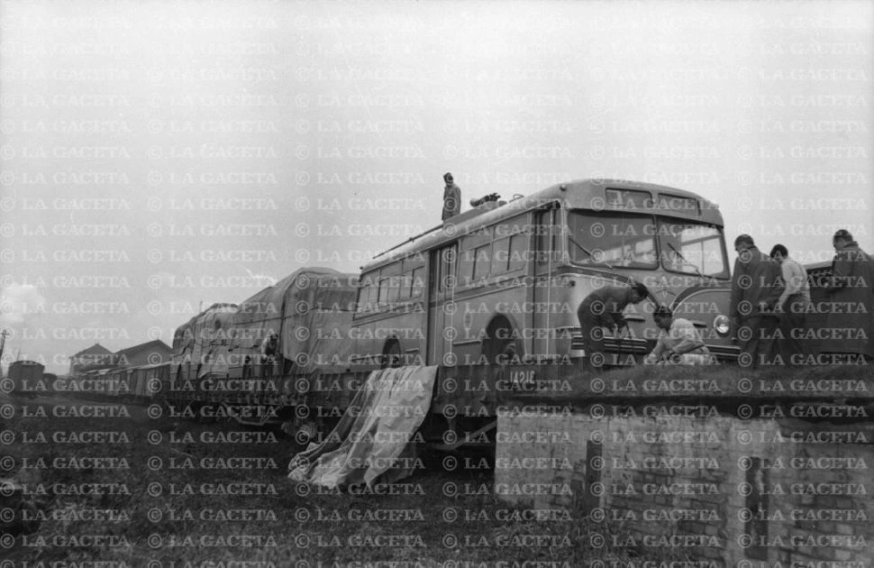 Recuerdos fotográficos: trolebuses, la prehistoria de la línea 102