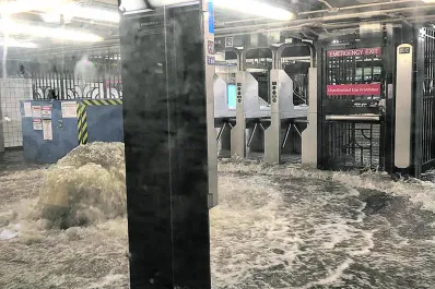 Inundaciones en Estados Unidos: anegamientos en el metro de Bueva York y dos muertos en Nueva Jersey