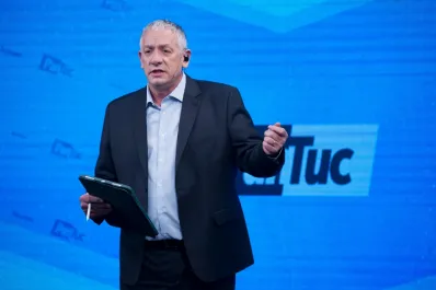 El rompecabezas de Federico van Mameren: un 9 de Julio cargado de ausencias