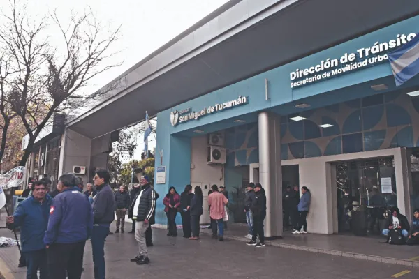 Protesta de municipales: Las condiciones laborales son aceptables, dijo el director de Tránsito de la capital