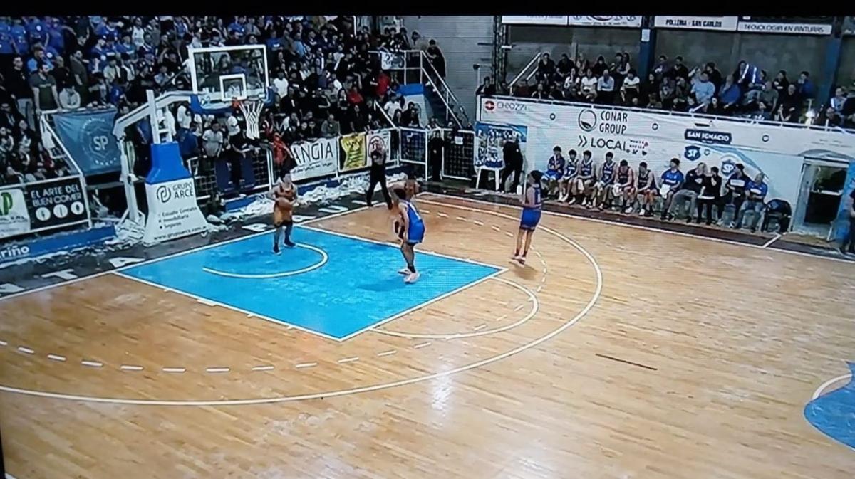 BUEN MARCO. Santa Paula tiene mucho apoyo de su público. FOTO CAPTURA DE TV