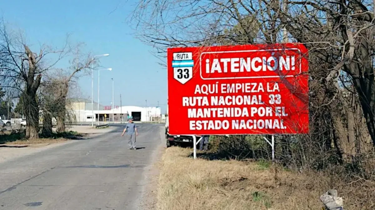 Carteles contra Milei: Santa Fe desafía a la Nación por el estado de las rutas nacionales