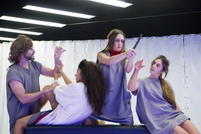 Este jueves el Teatro Estable de la Provincia estrenará Marat/Sade