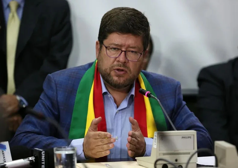 Un candidato busca llevar a Bolivia otra vez a la derecha