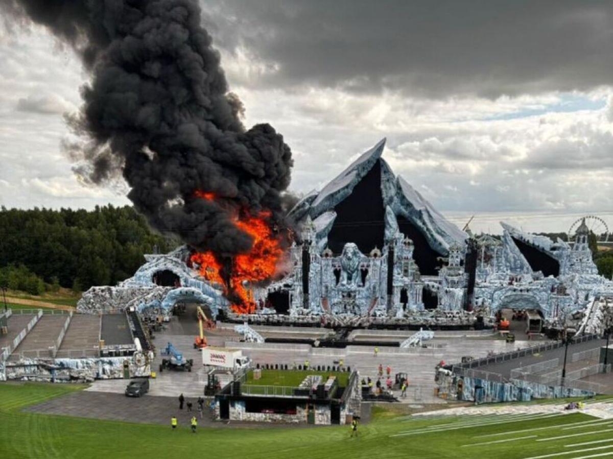TOMORROWLAND. Se incendió el escenario de uno de los festivales de música electrónica más importantes del mundo.