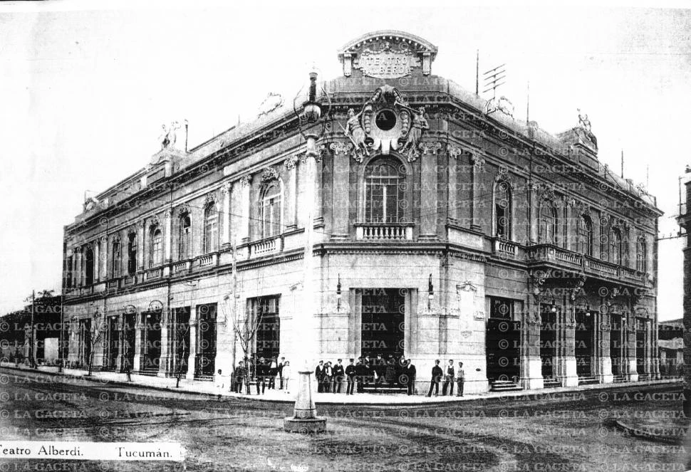 Recuerdos fotográficos: El Alberdi, 1920. Tiempo de “alberdianos” y “odeonistas”