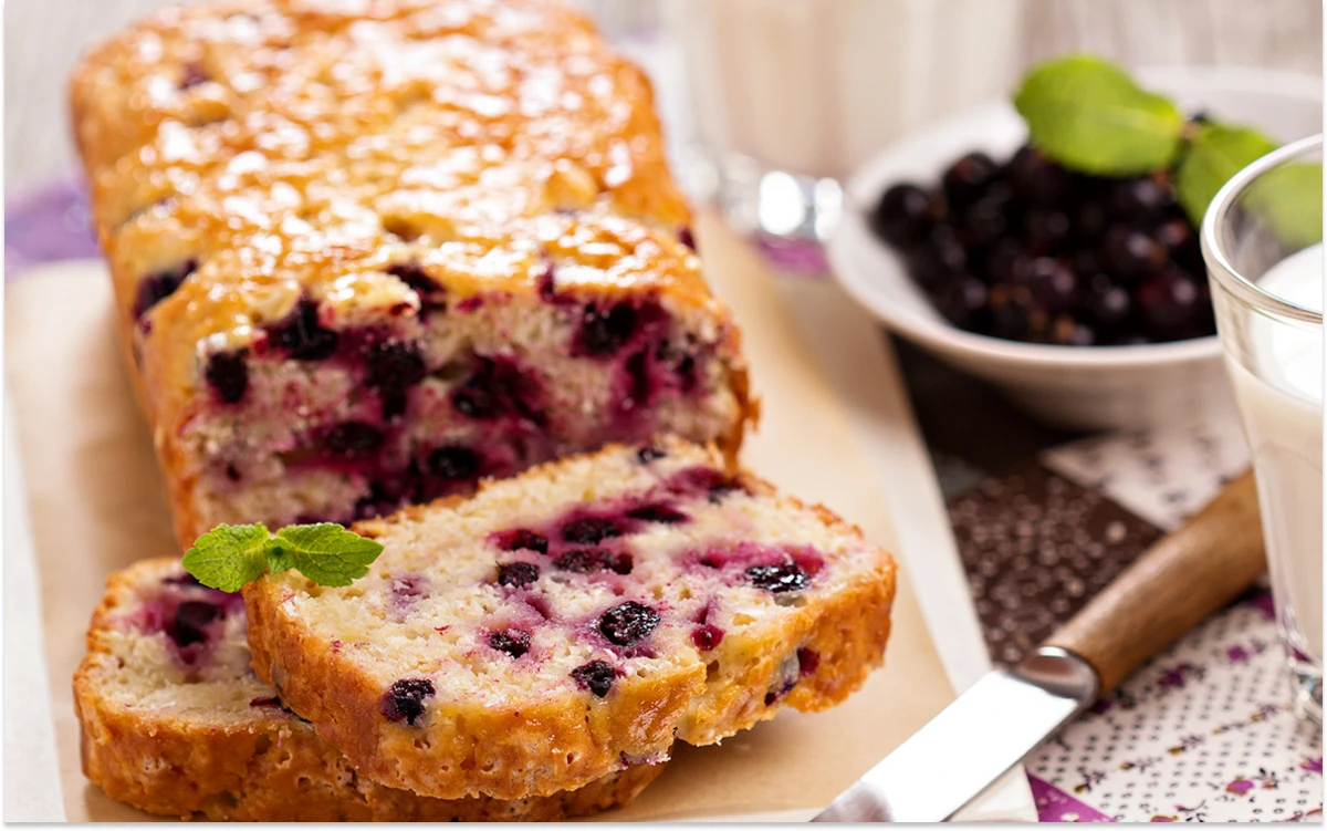 Budín de frutos rojos ultra proteico para quienes entrenan y quieren aumentar masa muscular