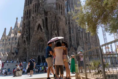 Bajan las temperaturas en España, pero la AEMET mantiene avisos naranjas por calor en cinco comunidades