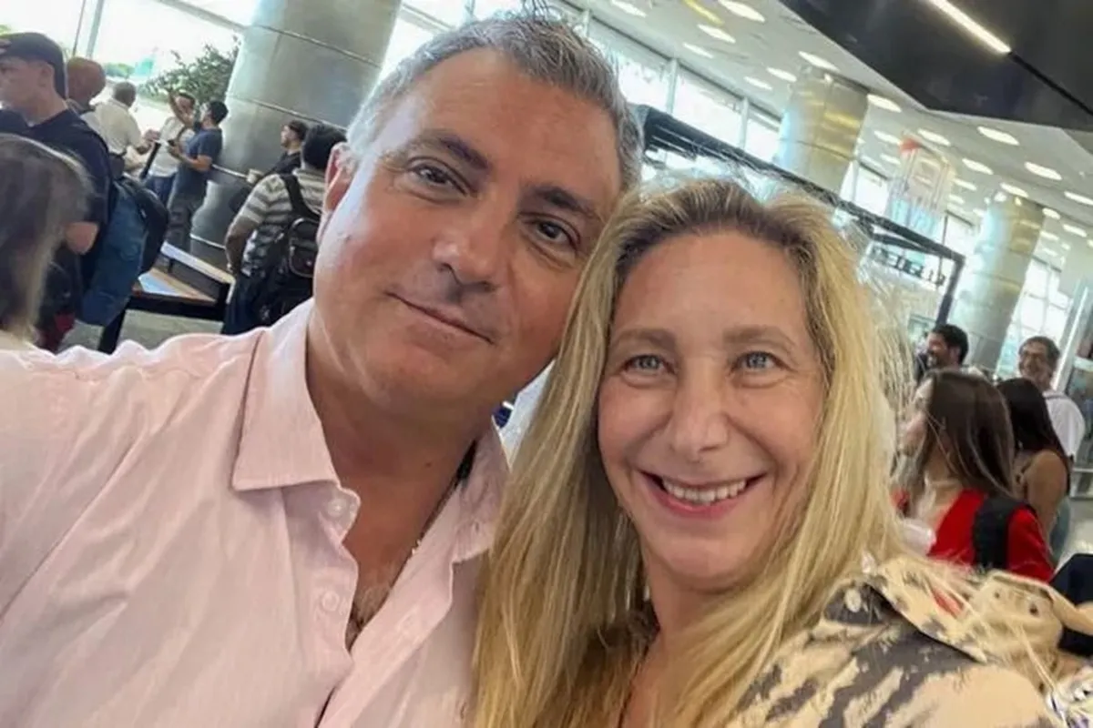 Sebastián Pareja y Karina MIlei