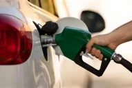 Nafta: el Gobierno flexibilizó normas de calidad para frenar las subas en los surtidores