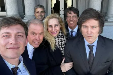 Milei y las “viudas negras” de un gobierno que vive pegándose tiros en el pie