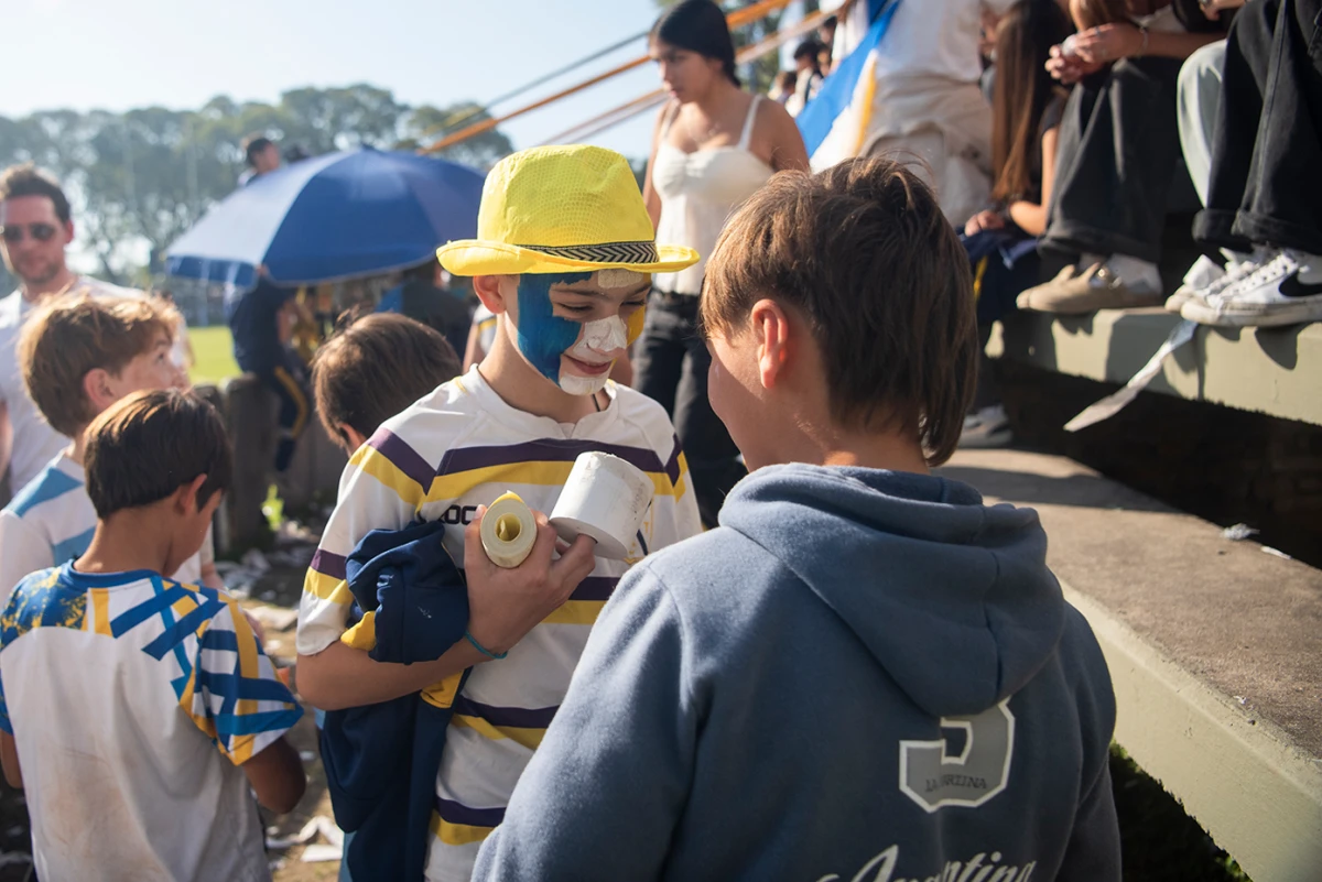 BUENA ONDA. Los más chicos también disfrutaron de un día inolvidable.