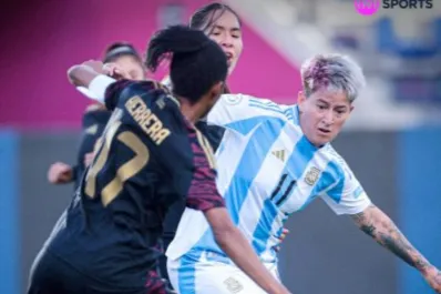 En tiempo cumplido, Argentina con la tucumana Pereyra, venció a Perú y es semifinalista de la Copa América