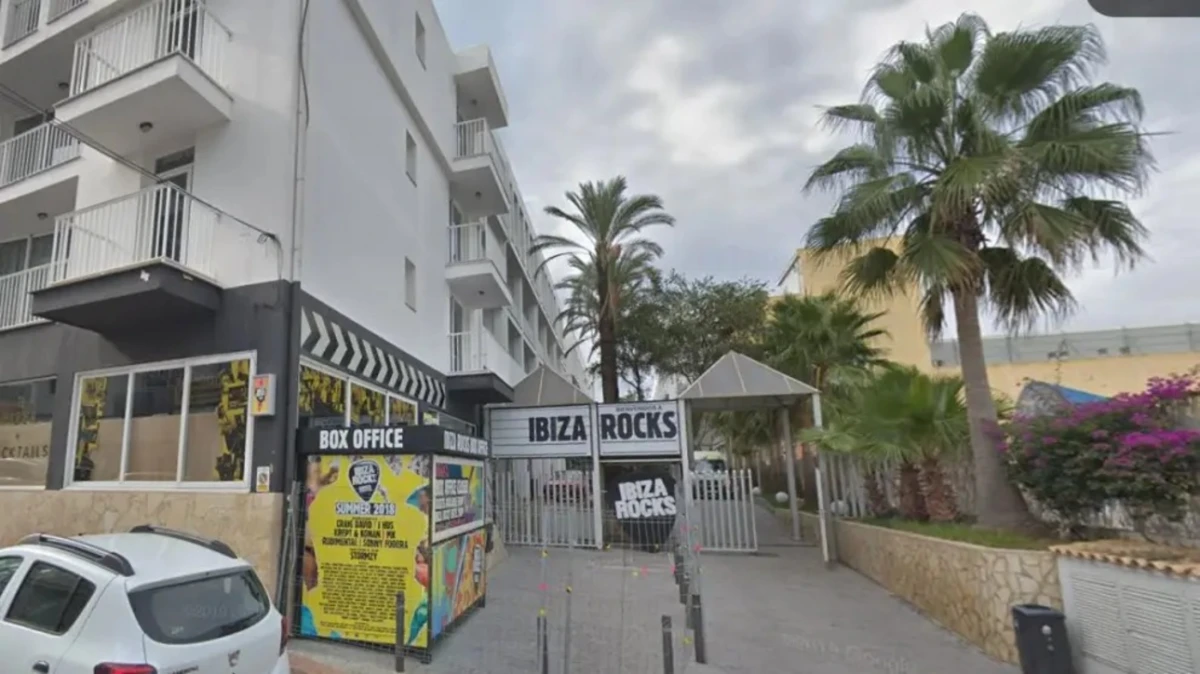 Ibiza Rocks cancela todos sus conciertos tras la trágica muerte de dos turistas británicos en caídas desde balcones