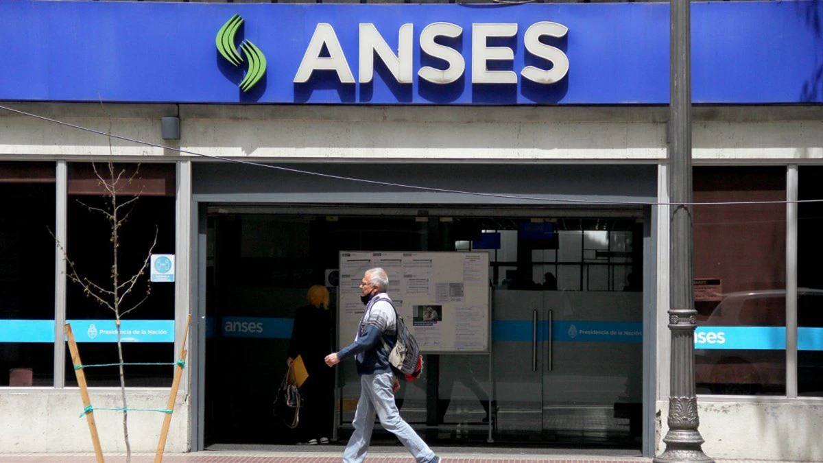 Jubilaciones agosto 2025: cuánto vas a cobrar con la actualización del 1,6 % y bono de $70.000 de Anses
