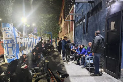 Pasarán la noche en la vereda para poder alentar a Atlético Tucumán ante Boca Juniors